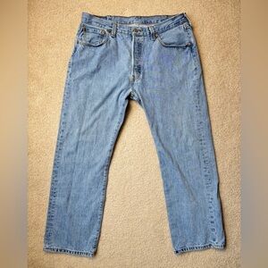 Levi’s 501 Men’s Blue Denim Jeans Button Fly Light Wash Straight Fit 38x30